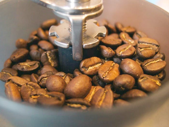 speciality coffee 4(2)|grinding coffee 2